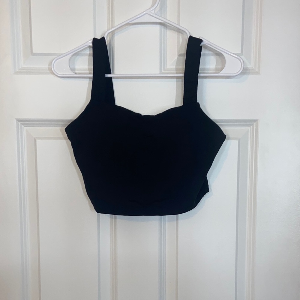 Elegant Black Sports Bra